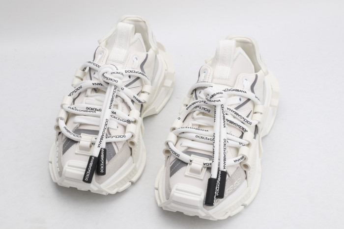 DG SNEAKER