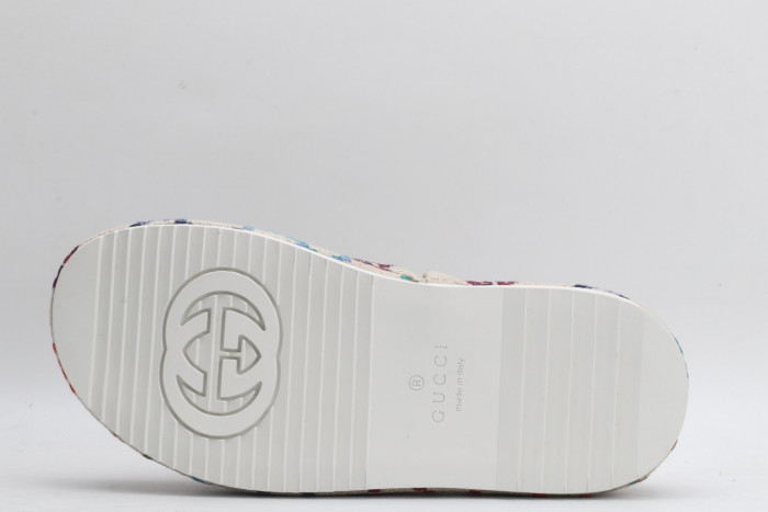 GUCC SLIPPERS