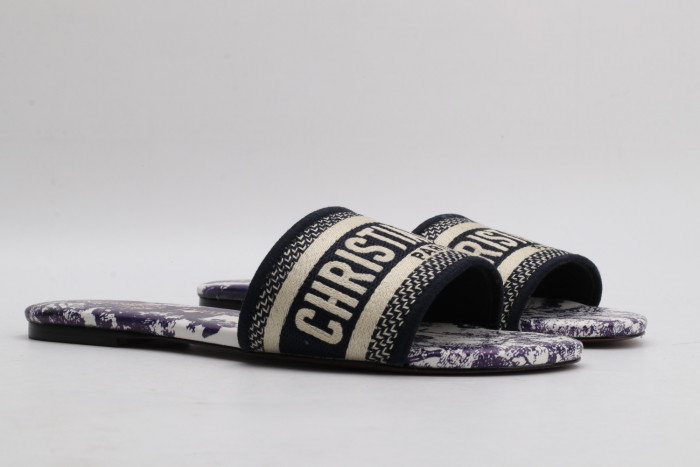 DR SLIPPERS