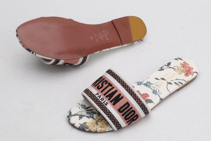 DR SLIPPERS