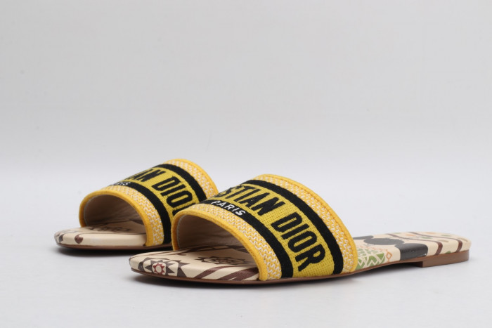 DR SLIPPERS