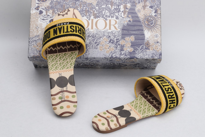 DR SLIPPERS
