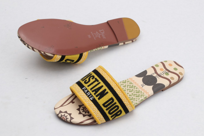 DR SLIPPERS