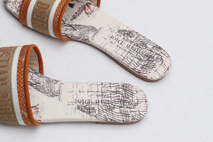 DR SLIPPERS