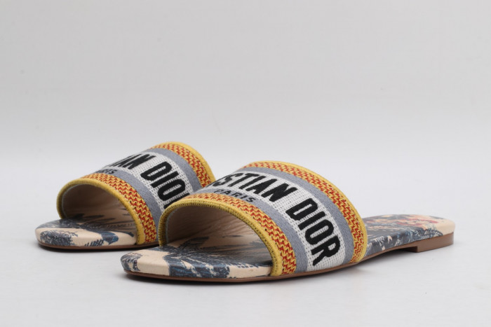 DR SLIPPERS