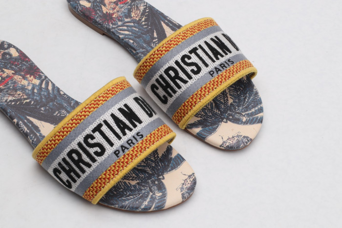 DR SLIPPERS