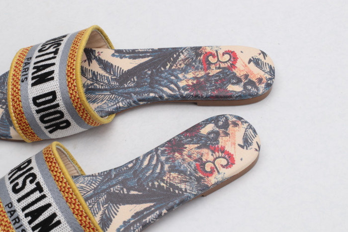 DR SLIPPERS