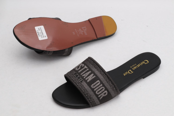 DR SLIPPERS