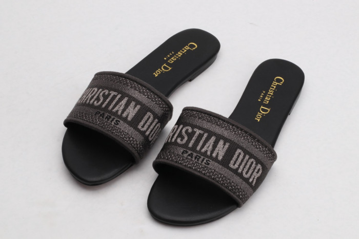 DR SLIPPERS