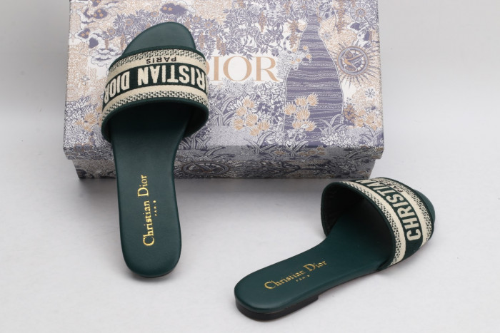 DR SLIPPERS