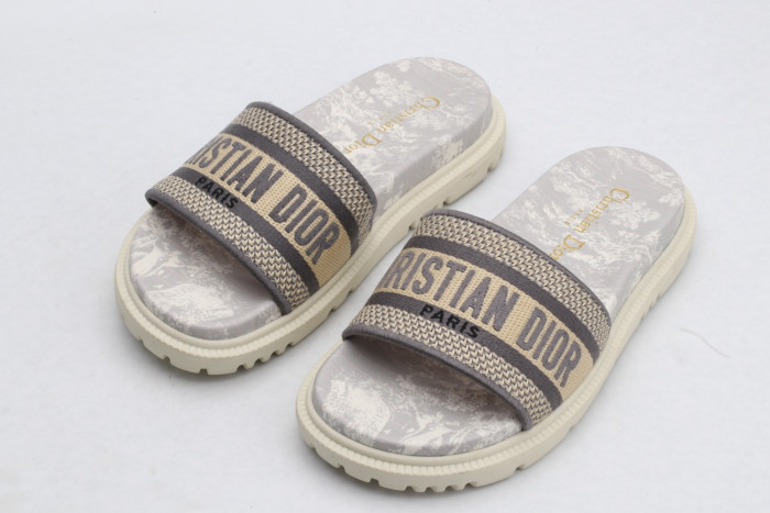 DR SLIPPERS