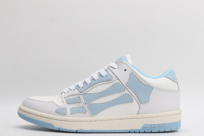 AR1M1 Low-Top Sneaker