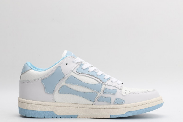 AR1M1 Low-Top Sneaker