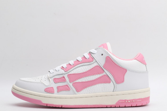 AR1M1 Low-Top Sneaker