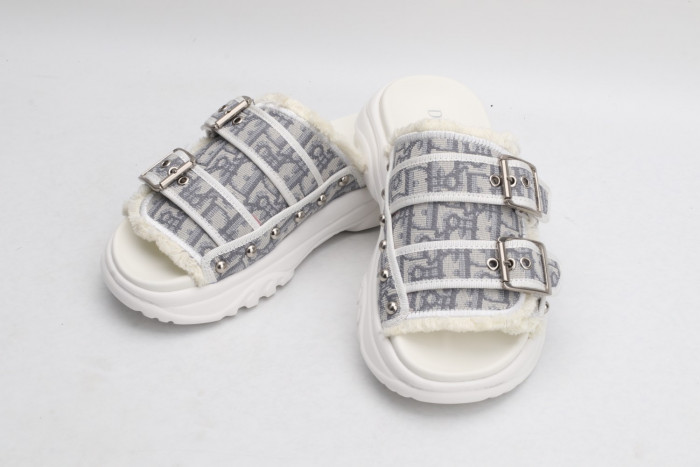 DR SLIPPERS