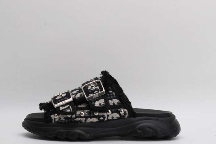 DR SLIPPERS