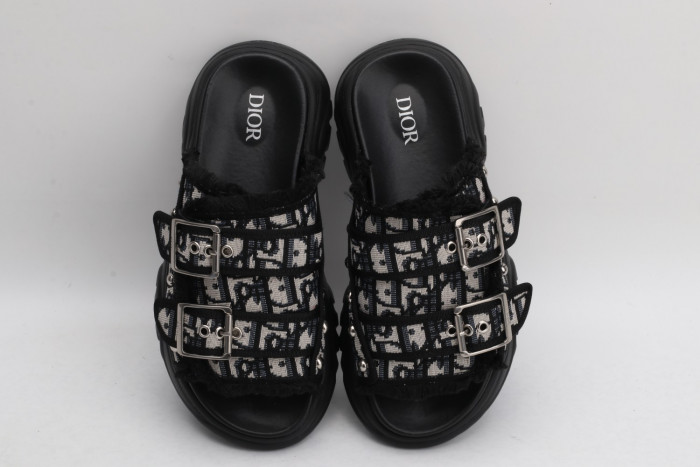 DR SLIPPERS
