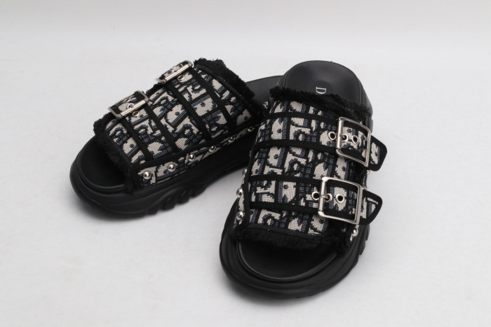 DR SLIPPERS