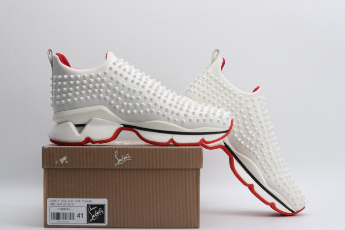 CLBSNEAKER