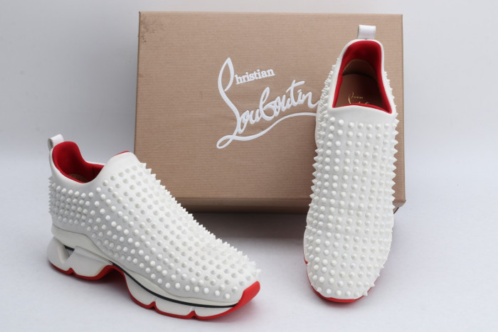CLBSNEAKER