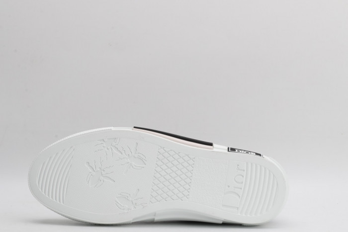 DR B23 Sneakers