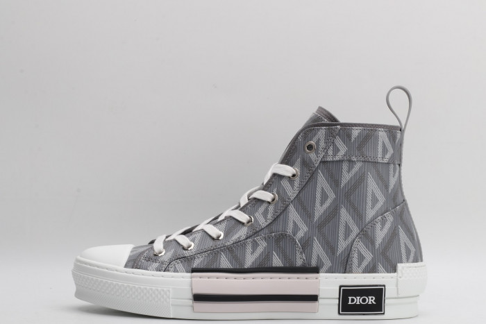 DR B23 Sneakers