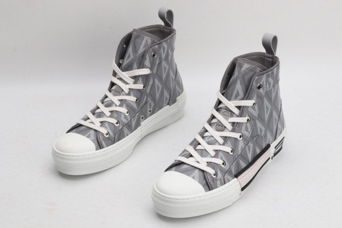 DR B23 Sneakers
