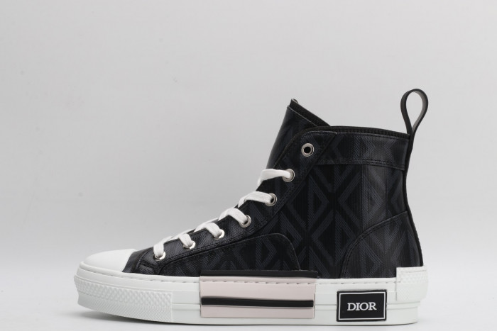 DR B23 Sneakers