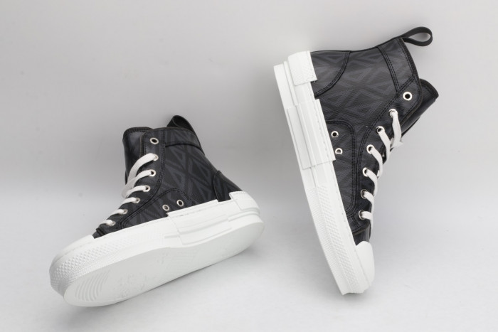 DR B23 Sneakers