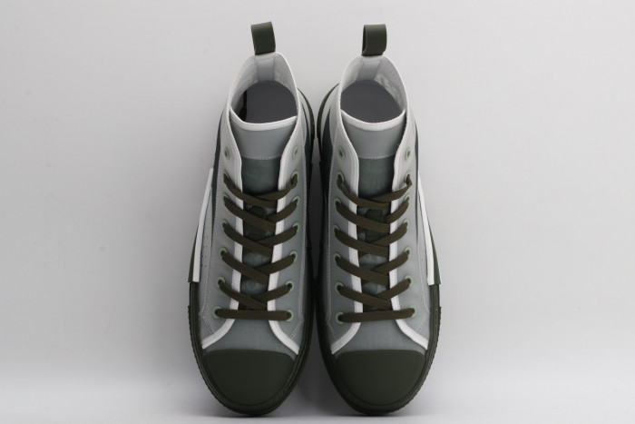 DR B23 Sneakers