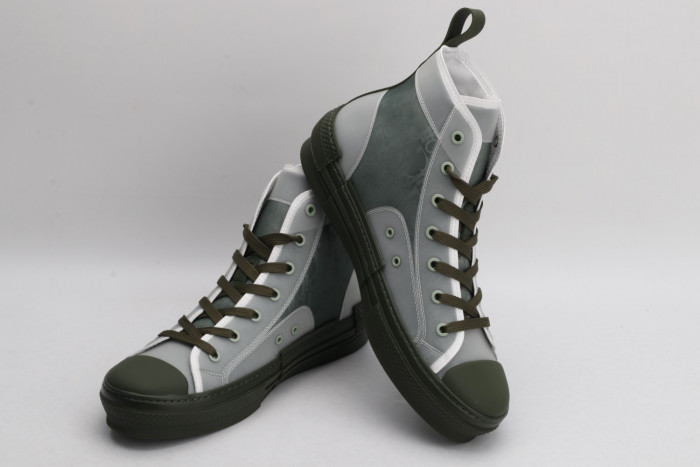 DR B23 Sneakers