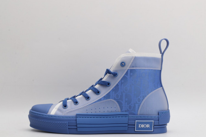 DR B23 Sneakers