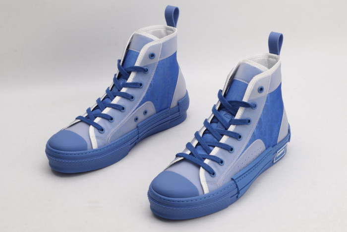 DR B23 Sneakers