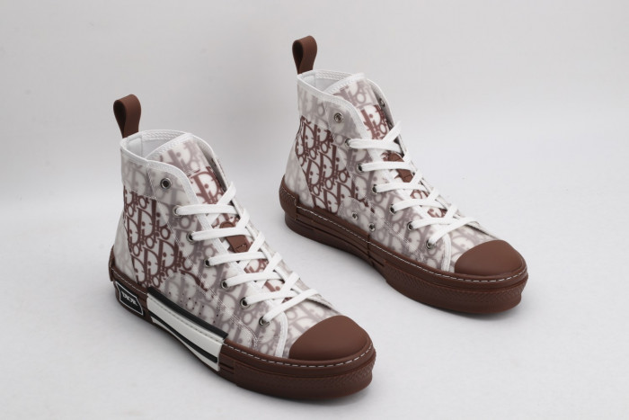 DR B23 Sneakers