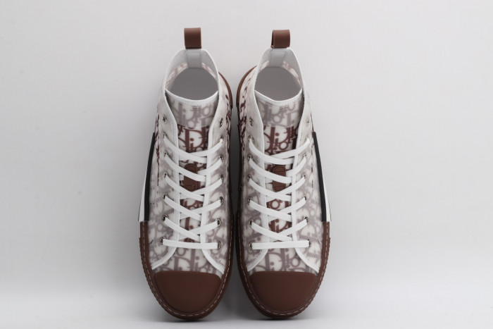 DR B23 Sneakers