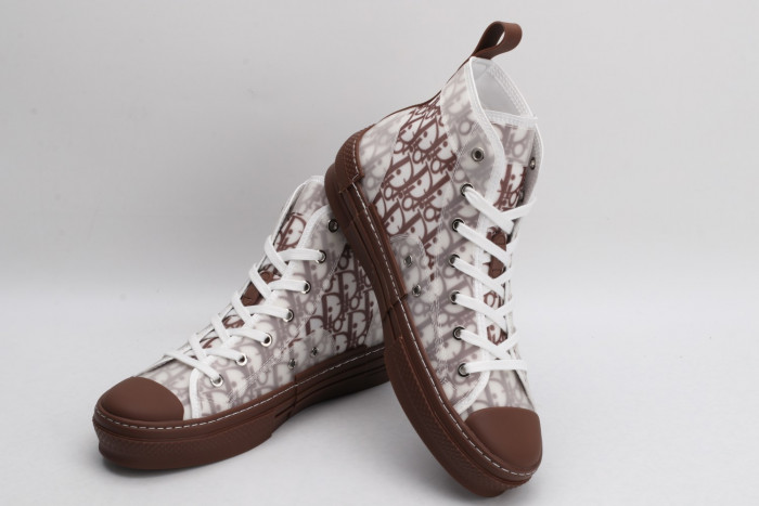 DR B23 Sneakers