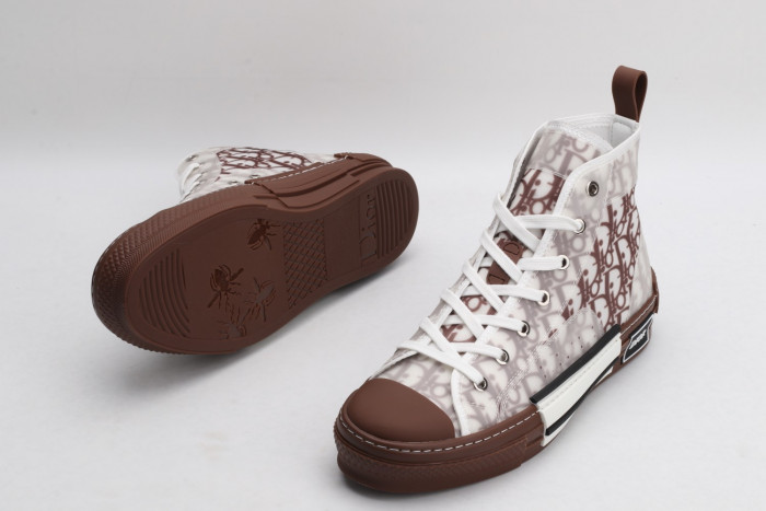 DR B23 Sneakers