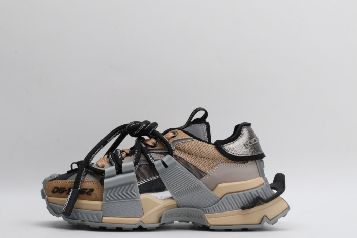 DG SNEAKER