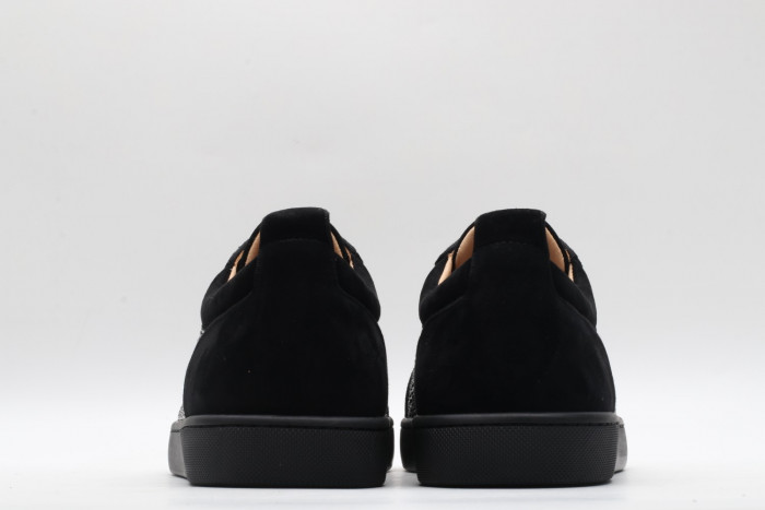 CLBSNEAKER