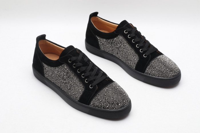 CLBSNEAKER