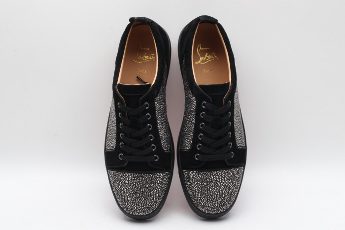 CLBSNEAKER