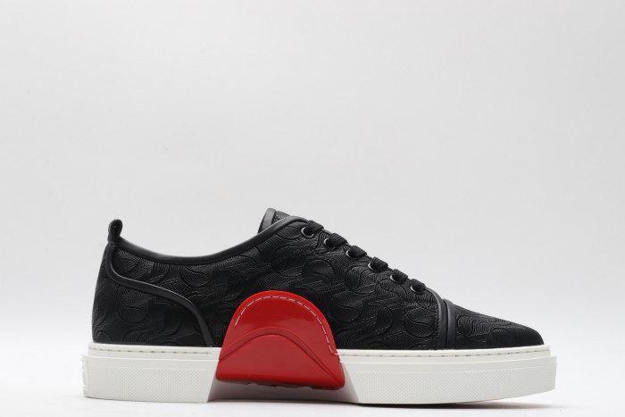 CLBSNEAKER