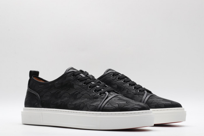 CLBSNEAKER