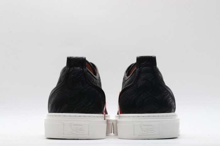 CLBSNEAKER