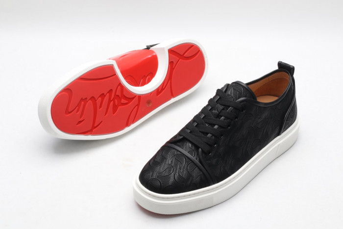 CLBSNEAKER