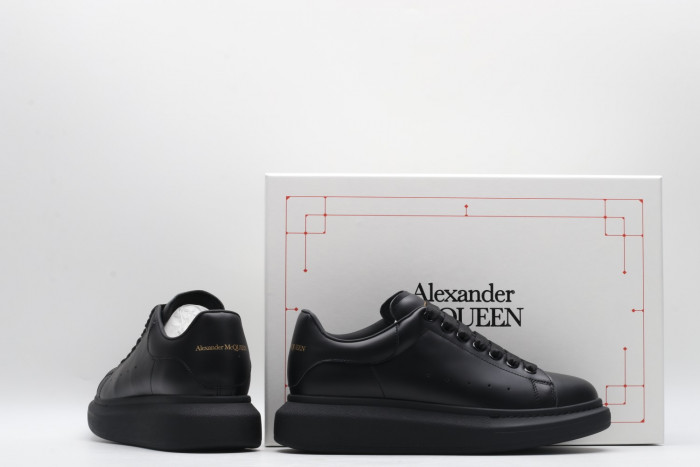 MQ SNEAKERS