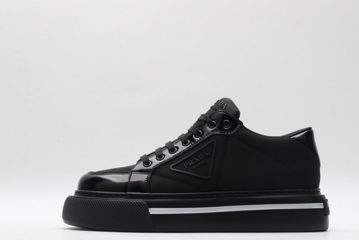 Pra*a sneakers