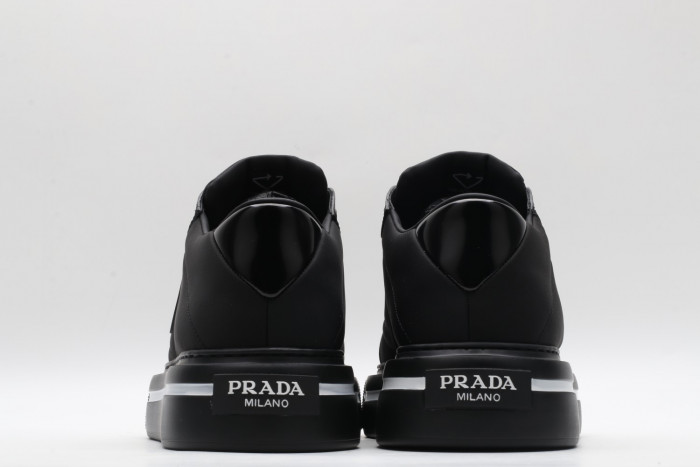 Pra*a sneakers