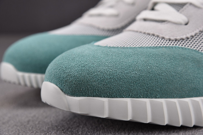 H**mes bouncing sneaker