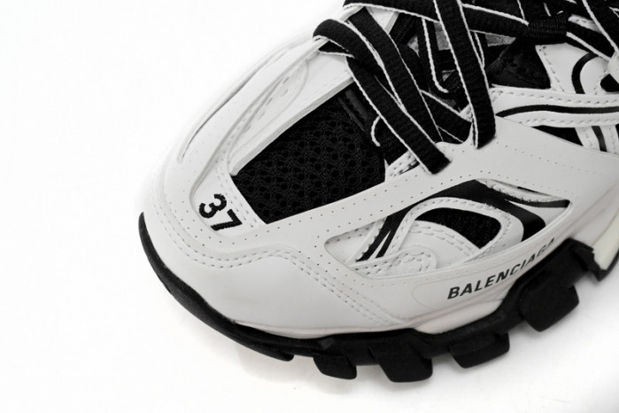 BLCG TRACK SNEAKER 542436 W3NH3 7261